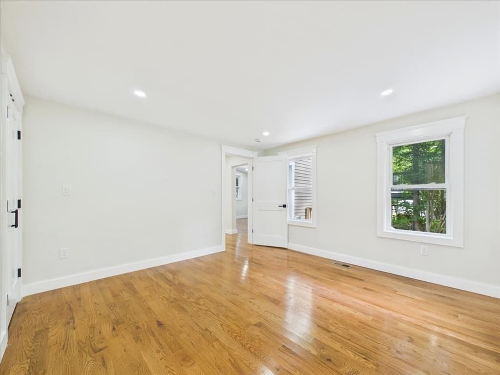 1544 Bridge St, Dracut MA 01826 photo 21