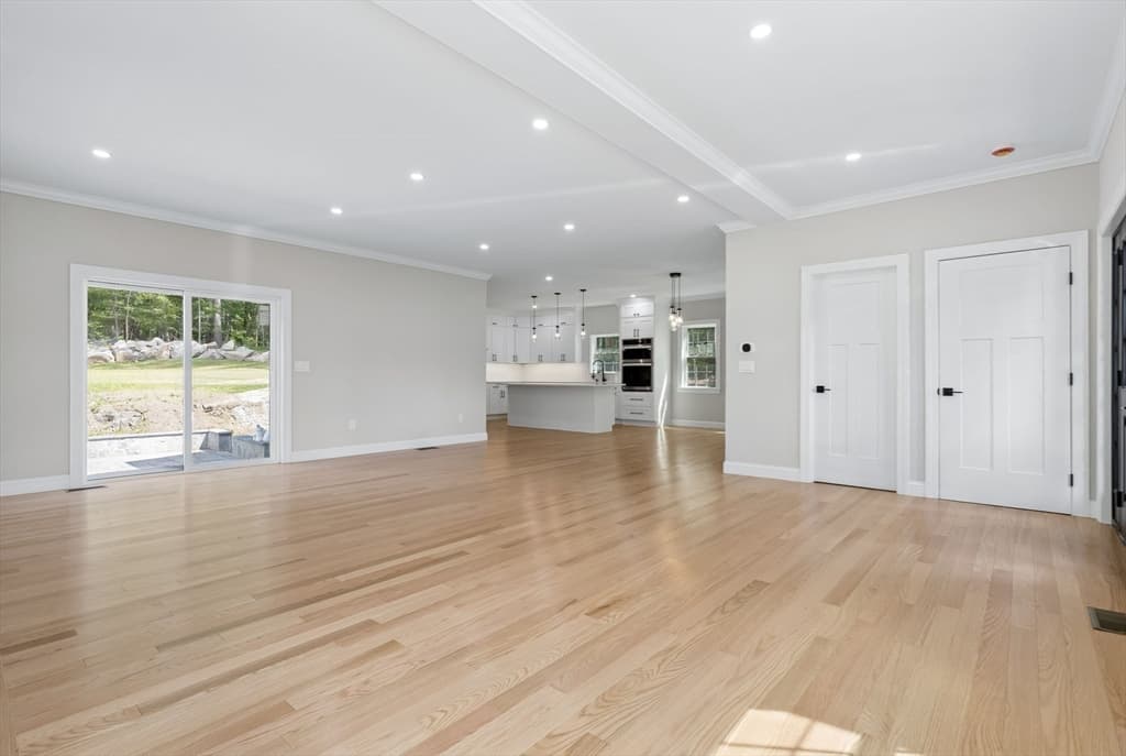 53 Louis St, Holliston MA 01746 photo 5