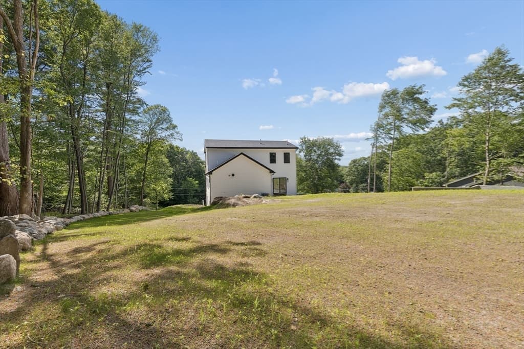 53 Louis St, Holliston MA 01746 photo 29