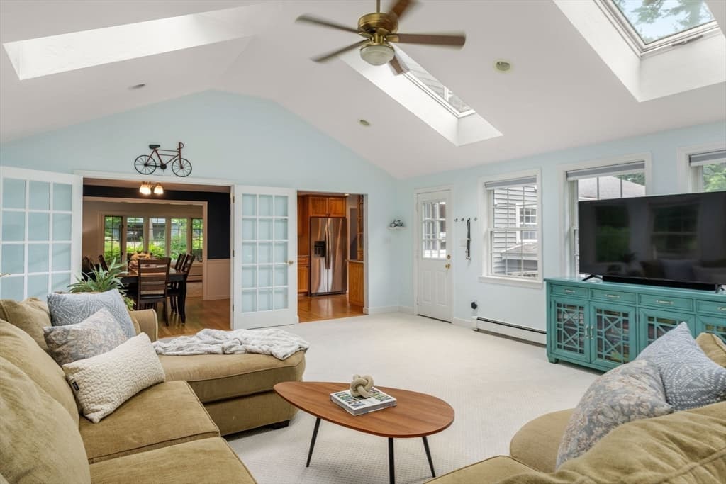 Single Family Residence at 6 Forest St, Medfield MA 02052, Medfield, photo 5 of 28