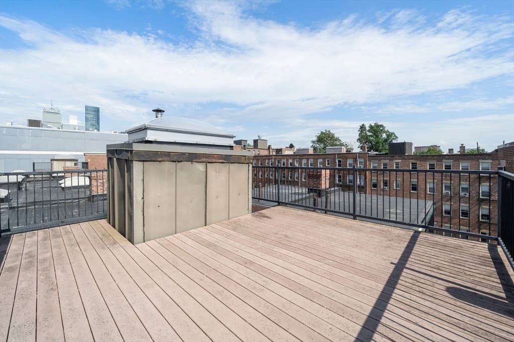 Condominium at 30 Peterborough # H, Boston MA 02215, photo 18 of 34