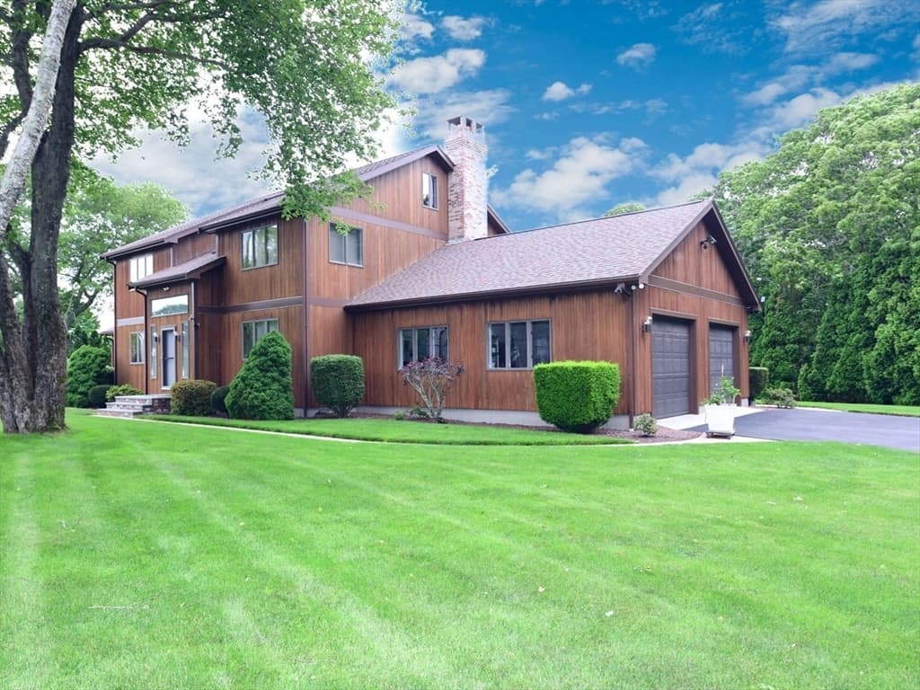 Single Family Residence at 1 Homestead Rd, Bourne MA 02562, photo 36 of 36