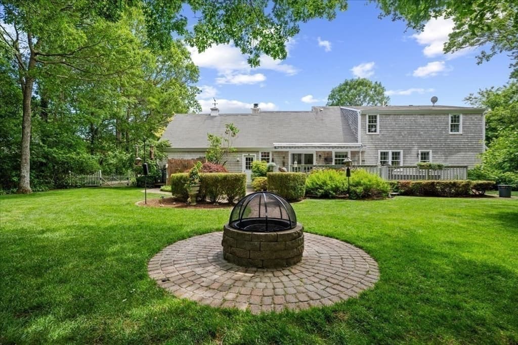 108 Marston Ave, Barnstable MA 02647 photo 4