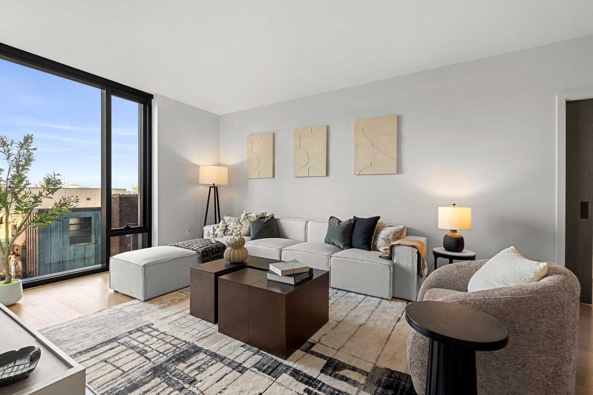 Condominium at 55 Lagrange St, Boston MA 02116, photo 4 of 29