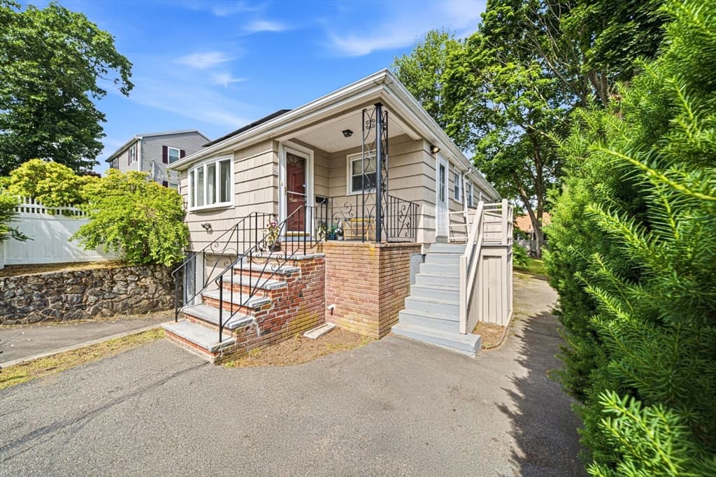 Single Family Residence at 33 Fairchild Ave, Saugus MA 01906, photo 28 of 33