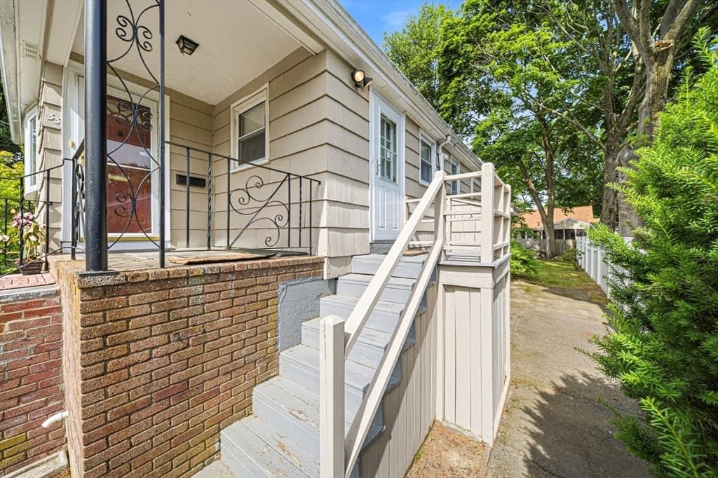 Single Family Residence at 33 Fairchild Ave, Saugus MA 01906, photo 29 of 33