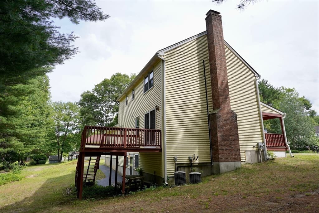 18 Brookside Dr, Douglas MA 01516 photo 6
