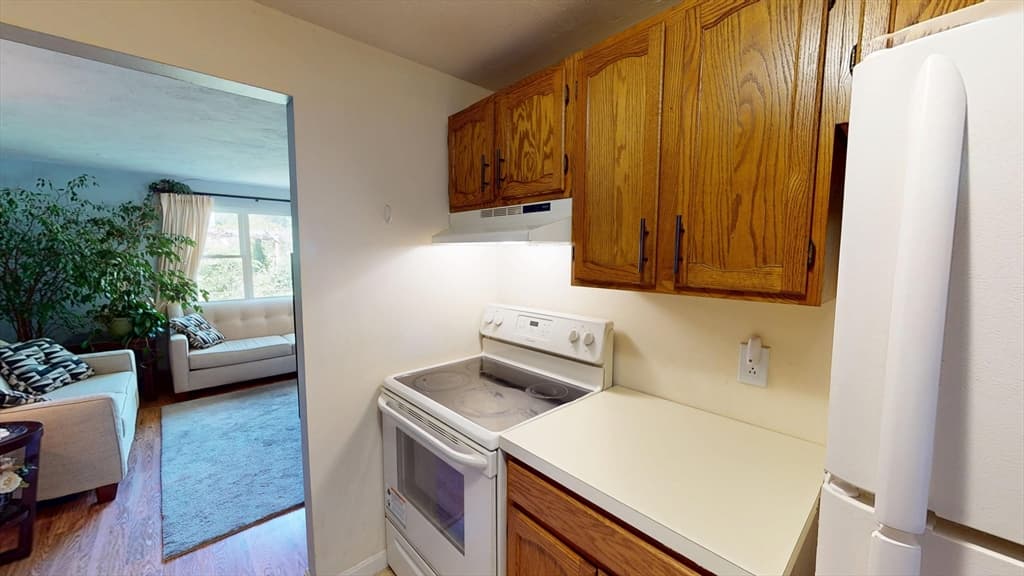 Condominium at 55 Leedham # 11, Attleboro MA 02703, Attleboro, photo 13 of 39