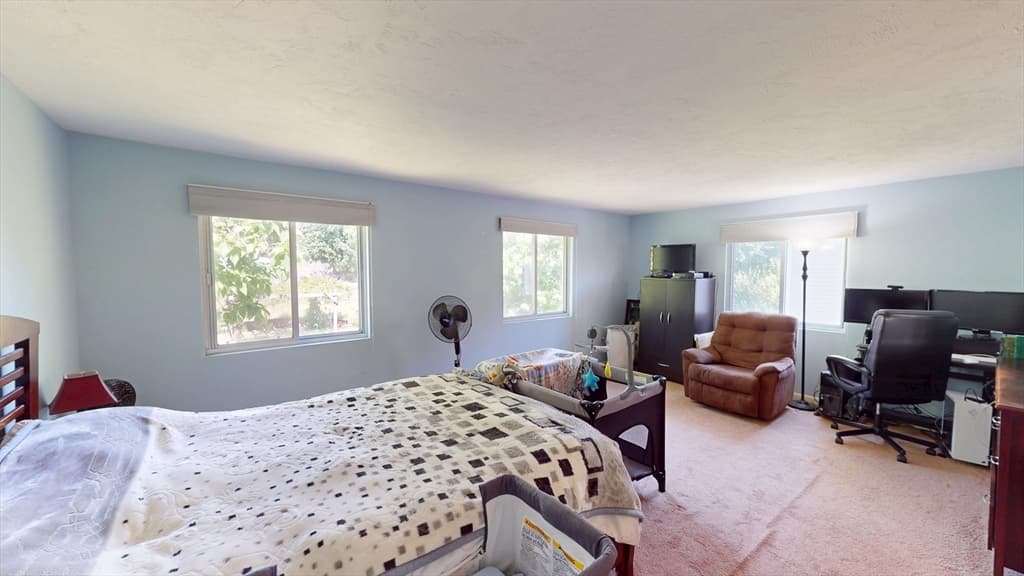 Condominium at 55 Leedham # 11, Attleboro MA 02703, Attleboro, photo 28 of 39