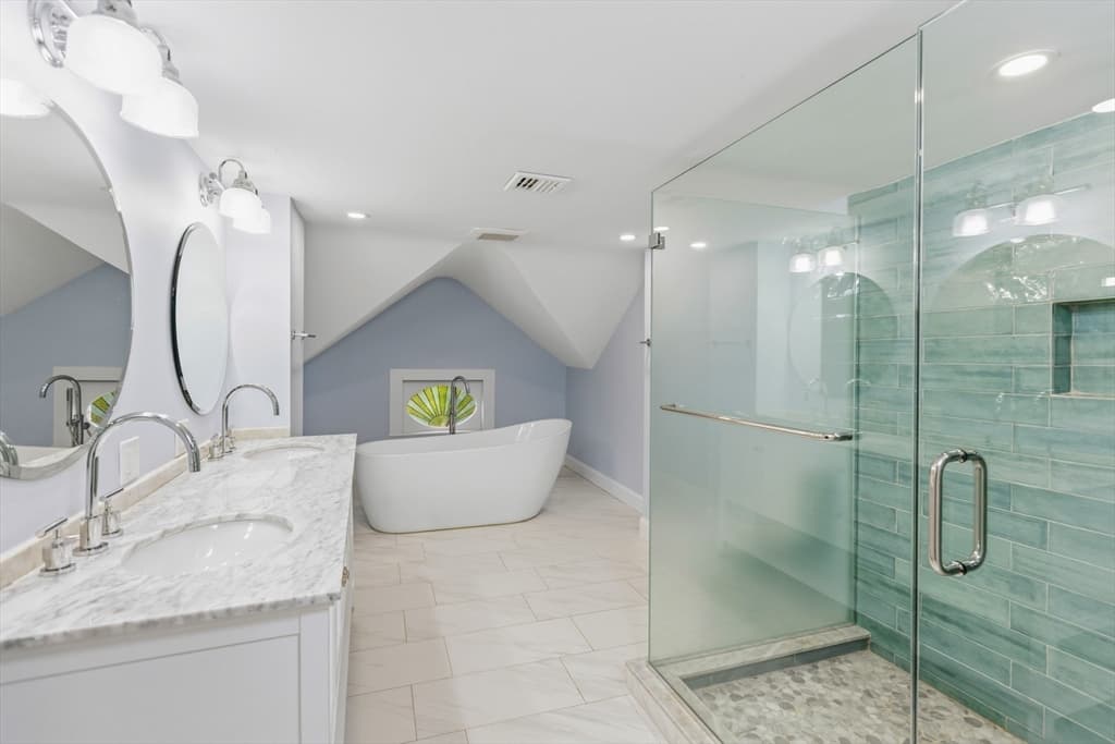 20 Ocean Ave # 4, Marblehead MA 01945 photo 23