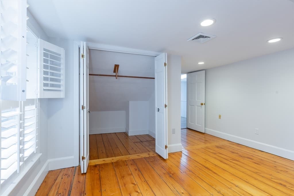 20 Ocean Ave # 4, Marblehead MA 01945 photo 27