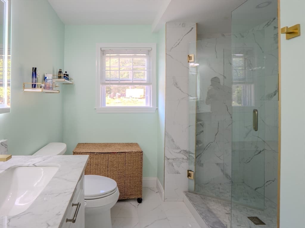 1 Dolge Ct, Oxford MA 01540 photo 17