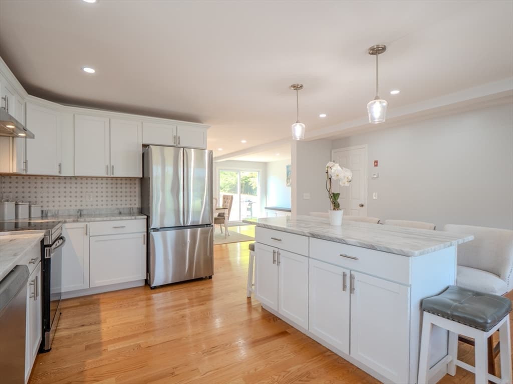 1 Dolge Ct, Oxford MA 01540 photo 9