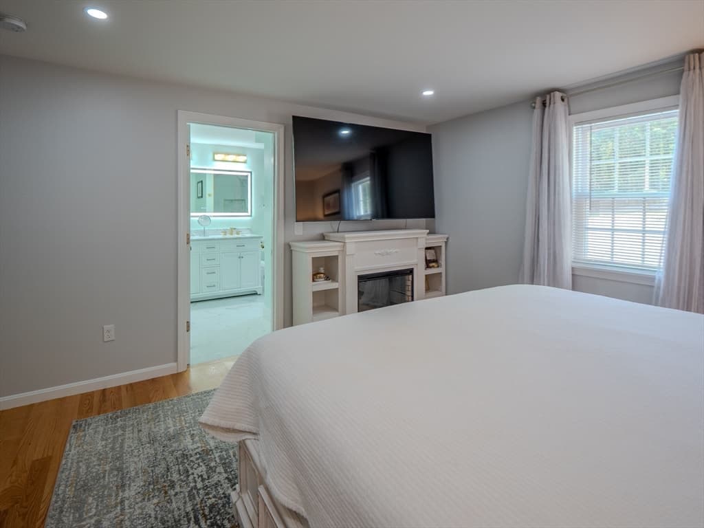 1 Dolge Ct, Oxford MA 01540 photo 15