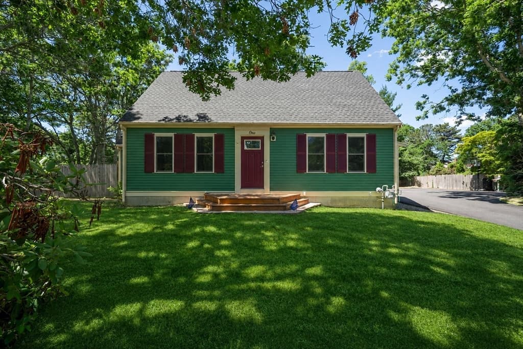 1 Pebble Path, Sandwich MA 02644