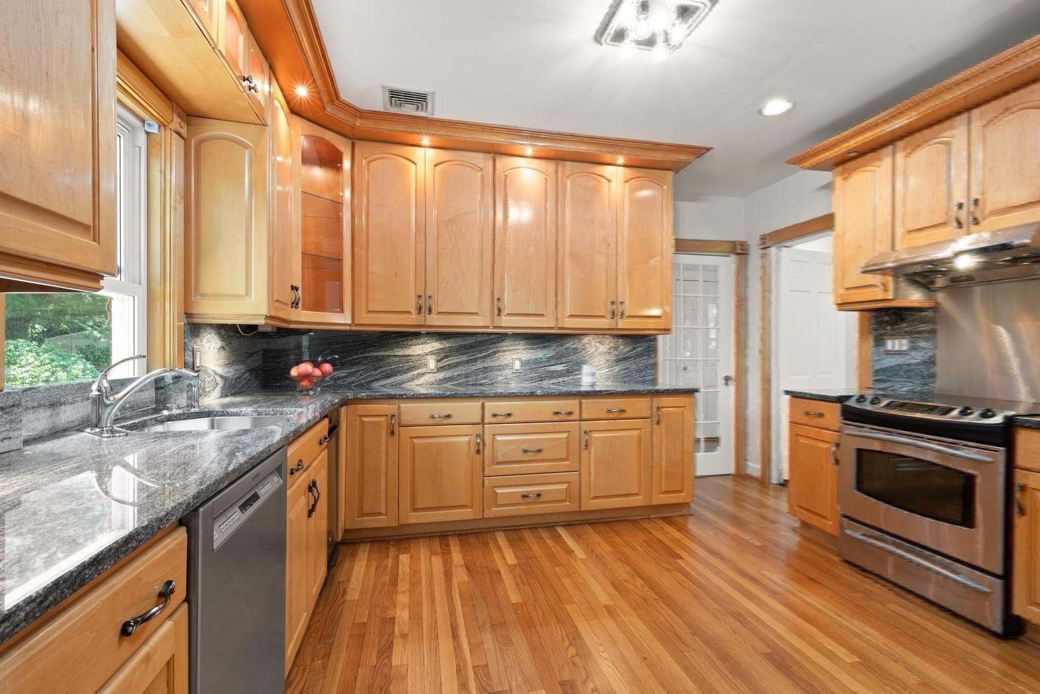 Single Family Residence at 35 Arden Road, Watertown MA 02472, Watertown, photo 15 of 42