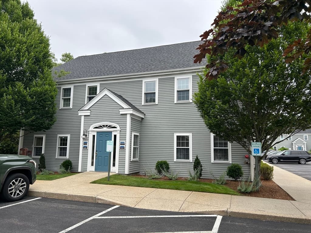 475 School St, Marshfield MA 02050