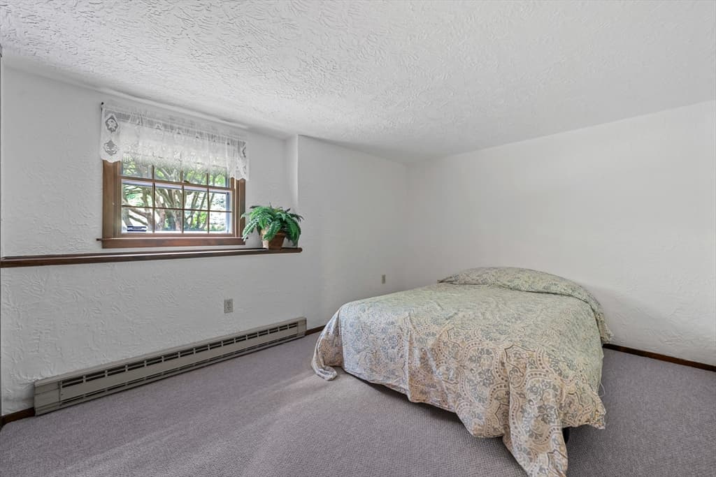Single Family Residence at 15 Hastings Rd, Spencer MA 01562, Spencer, photo 18 of 39