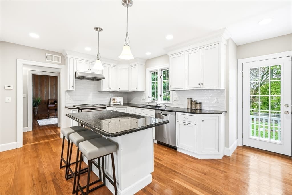 28 Homer Rd, Belmont MA 02478 photo 18