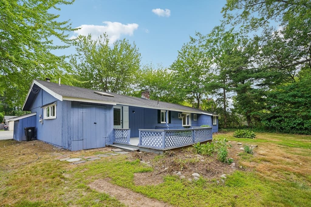 237 Hovenden Ave, Brockton MA 02302 photo 23