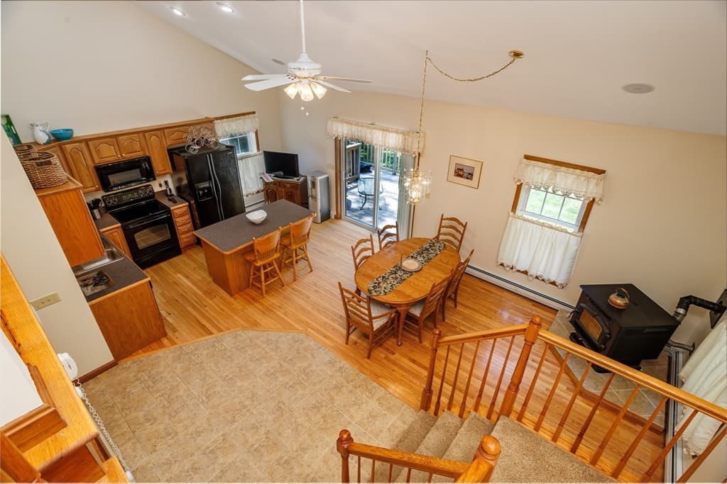 29 Morningside St, Leominster MA 01453 photo 5