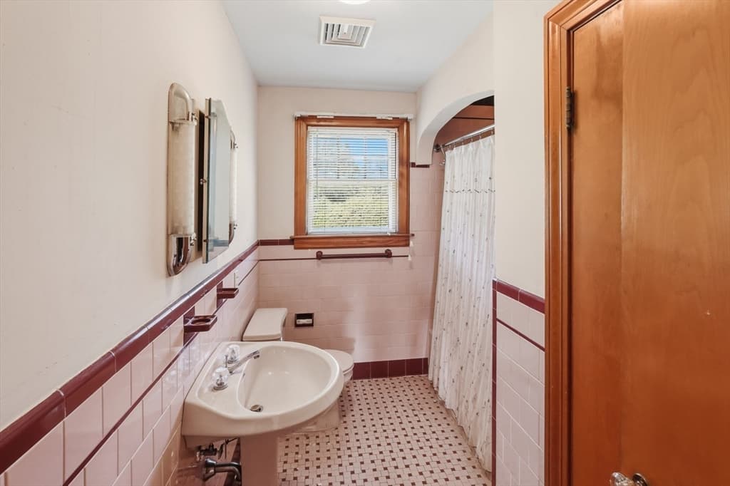 2 Family - 2 Units Up/Down at 77 West Main Street, Dudley MA 01571, Dudley, photo 34 of 42
