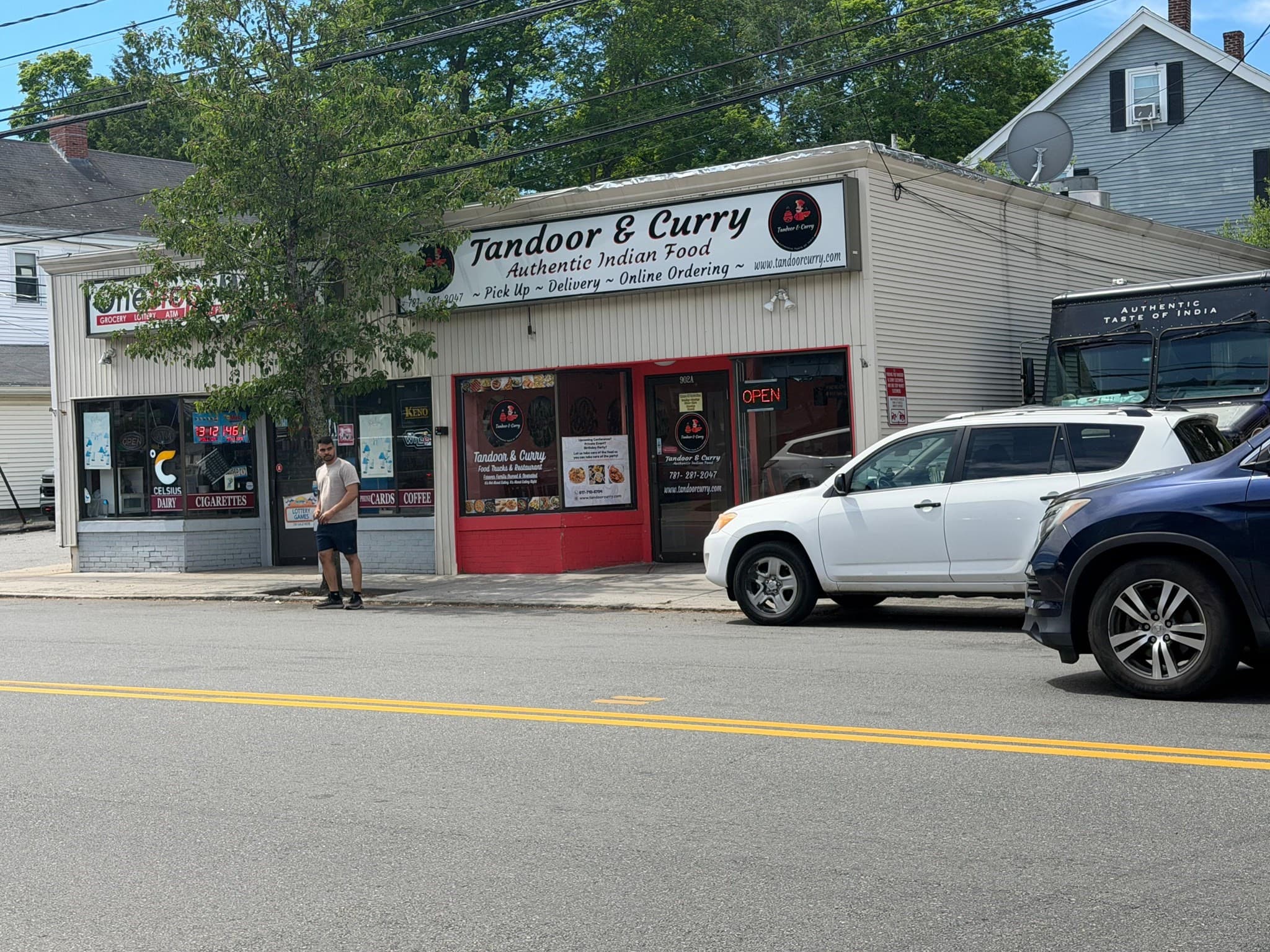 902 Main St, Woburn MA 01801