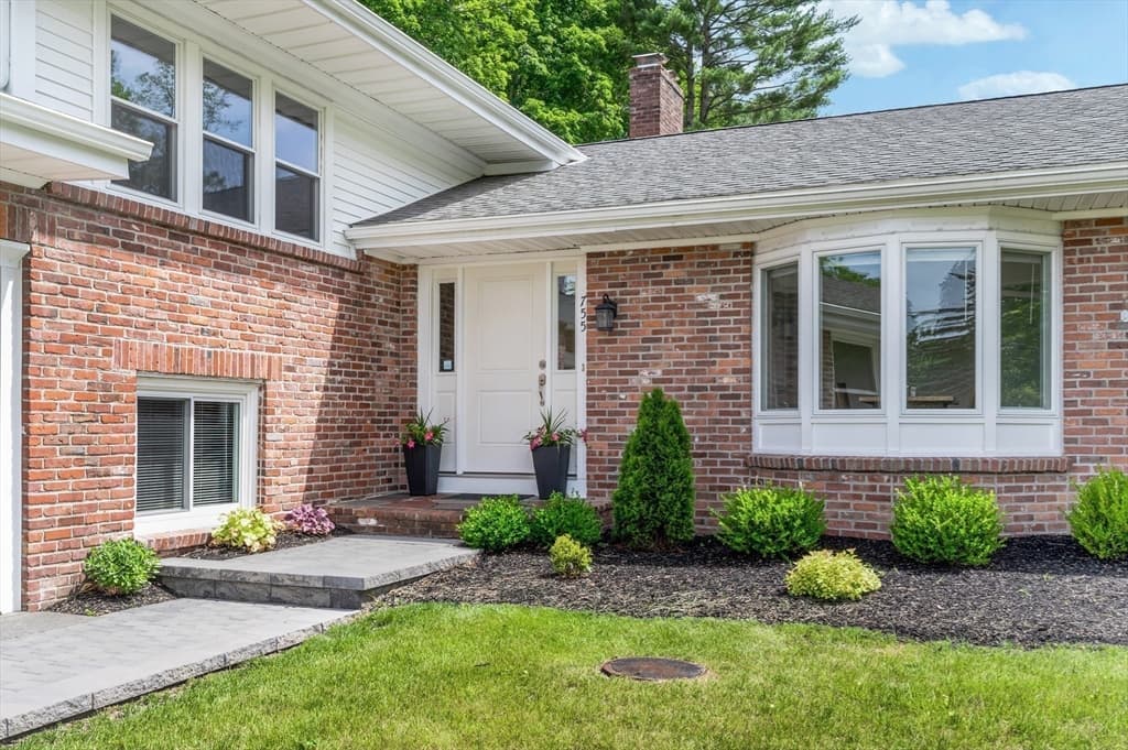 755 Main Street, Hanover MA 02339 photo 4