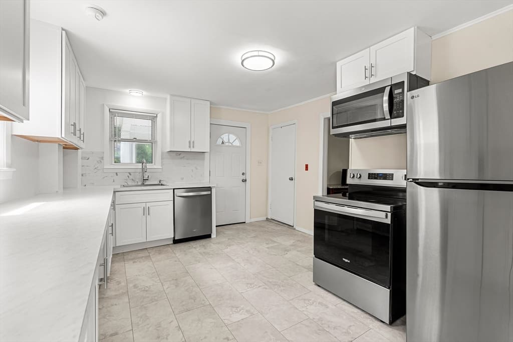 5 Morrill Place, Lynn MA 01902 photo 3