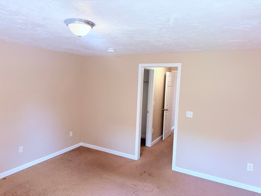 74 Sophia Dr, Worcester MA 01607 photo 7