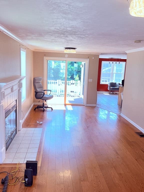 74 Sophia Dr, Worcester MA 01607 photo 4