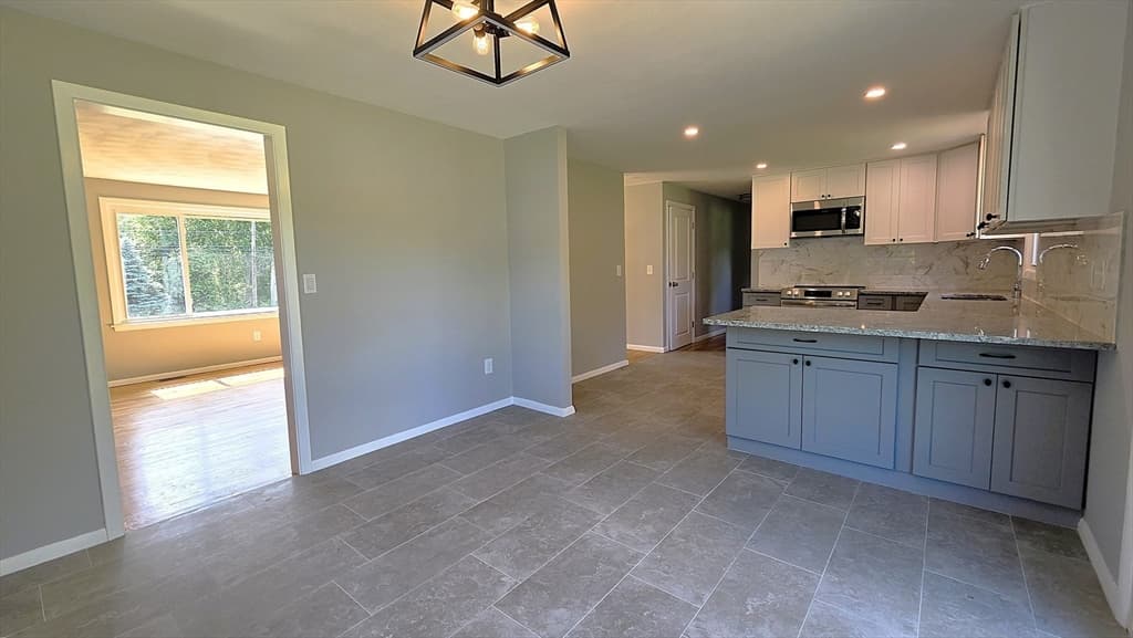 Single Family Residence at 62 Millville Rd, Mendon MA 01756, Mendon, photo 9 of 42