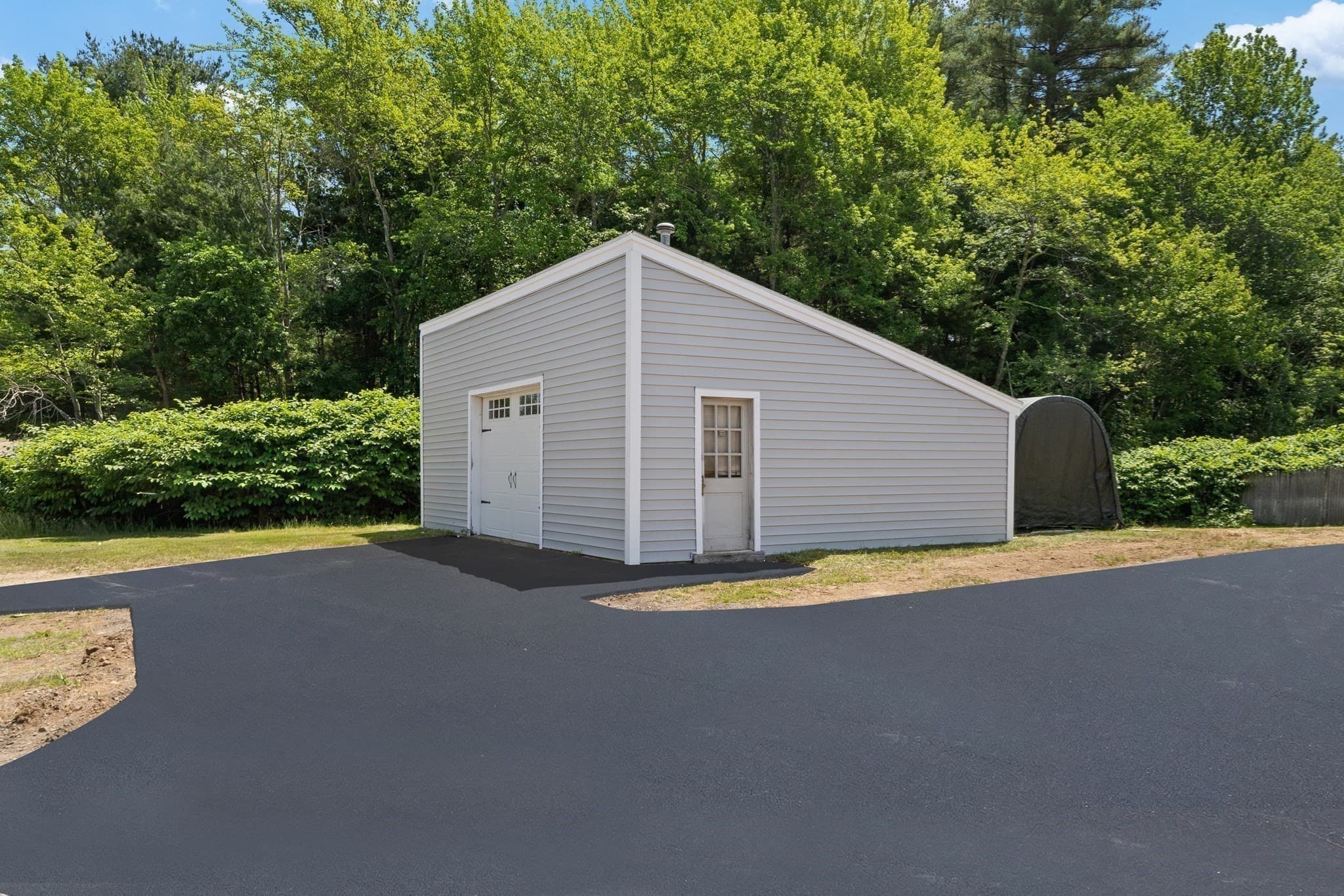 Single Family Residence at 865 Salem St, Groveland MA 01834, Groveland, photo 3 of 31