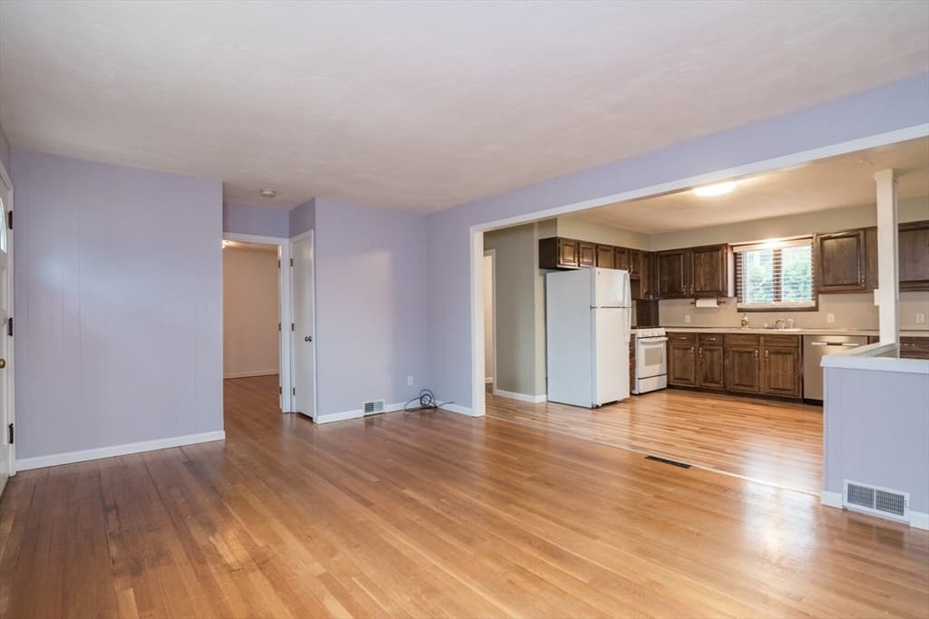 248 Laconia Street, Springfield MA 01129 photo 9