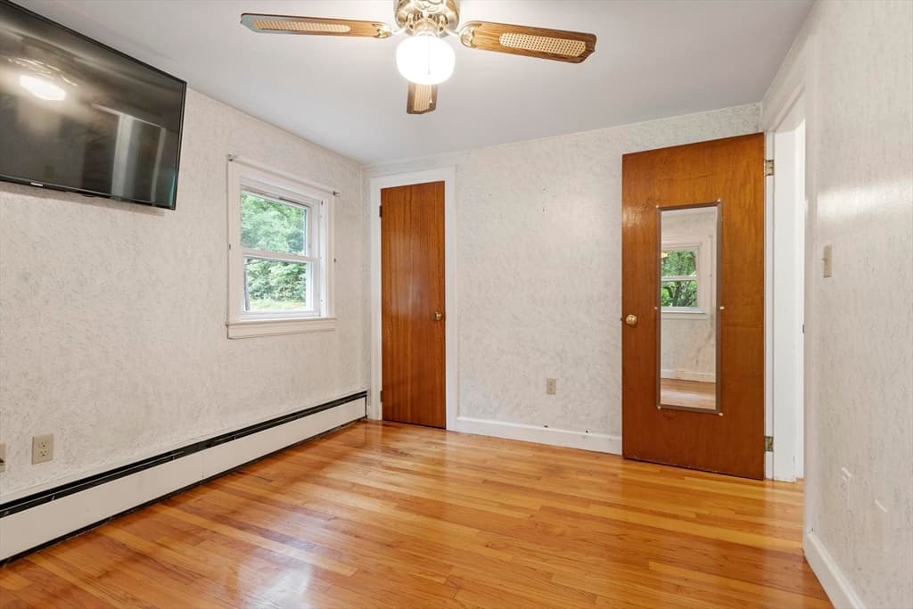 Single Family Residence at 107 W Main St, Westminster MA 01473, Westminster, photo 17 of 29