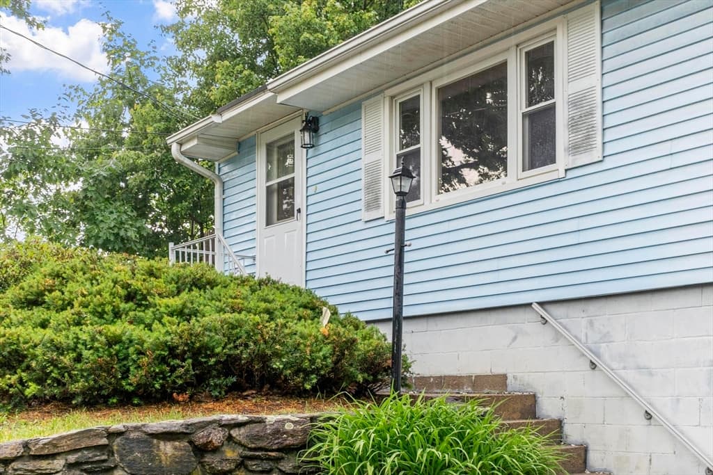 Single Family Residence at 107 W Main St, Westminster MA 01473, Westminster, photo 3 of 29