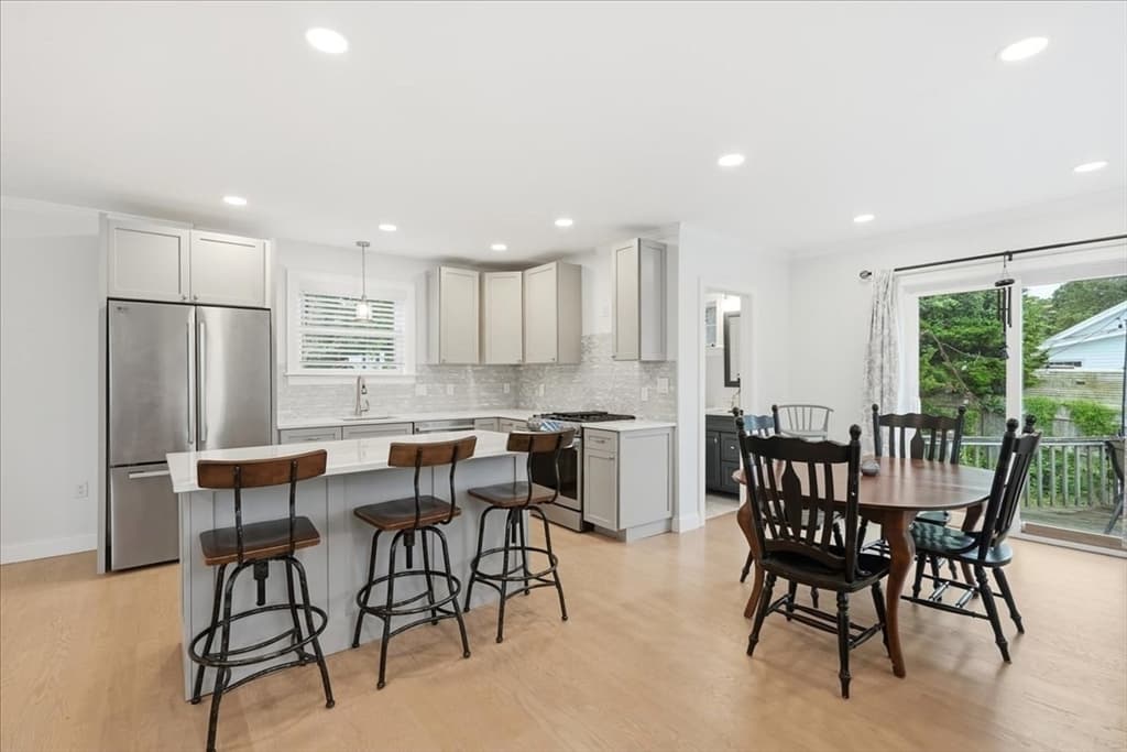 Single Family Residence at 170 Meadowview Street, Marshfield MA 02050, Marshfield, photo 16 of 42