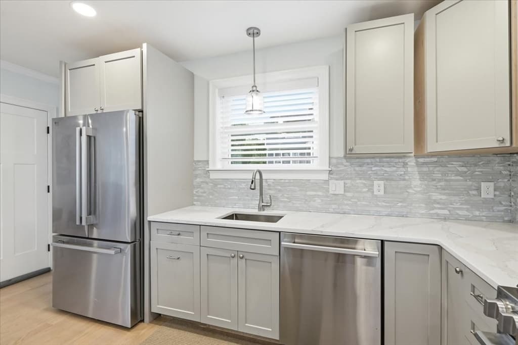 Single Family Residence at 170 Meadowview Street, Marshfield MA 02050, Marshfield, photo 19 of 42