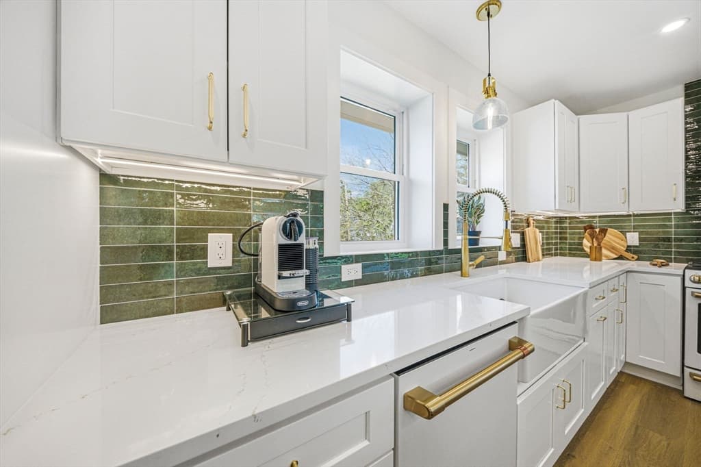 52-54 Rangeley Rd, Newton MA 02465 photo 27