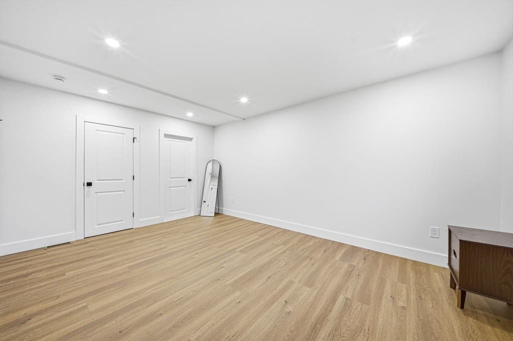 52-54 Rangeley Rd, Newton MA 02465 photo 14