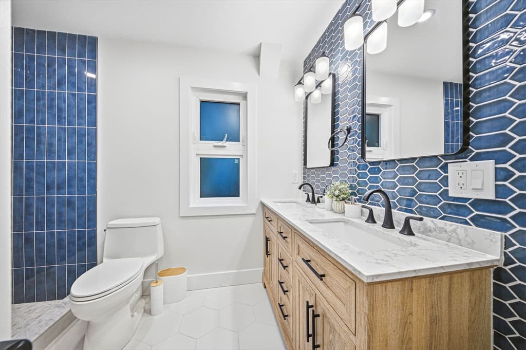 52-54 Rangeley Rd, Newton MA 02465 photo 15