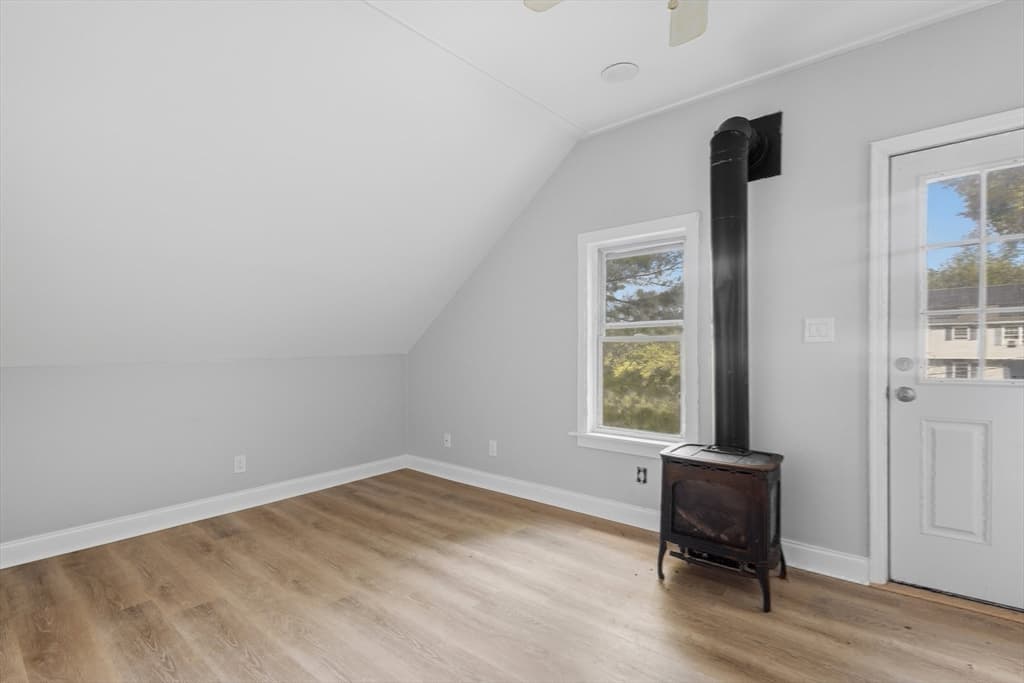 1524 Main St, Worcester MA 01603 photo 27