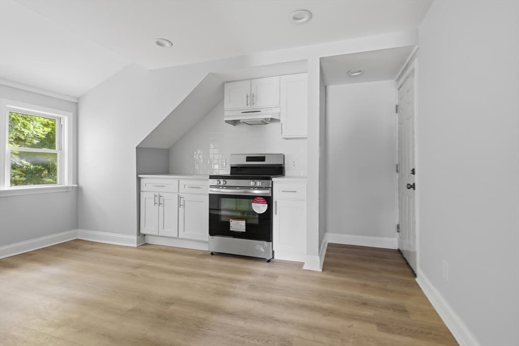 1524 Main St, Worcester MA 01603 photo 24