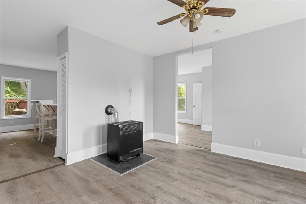 1524 Main St, Worcester MA 01603 photo 11