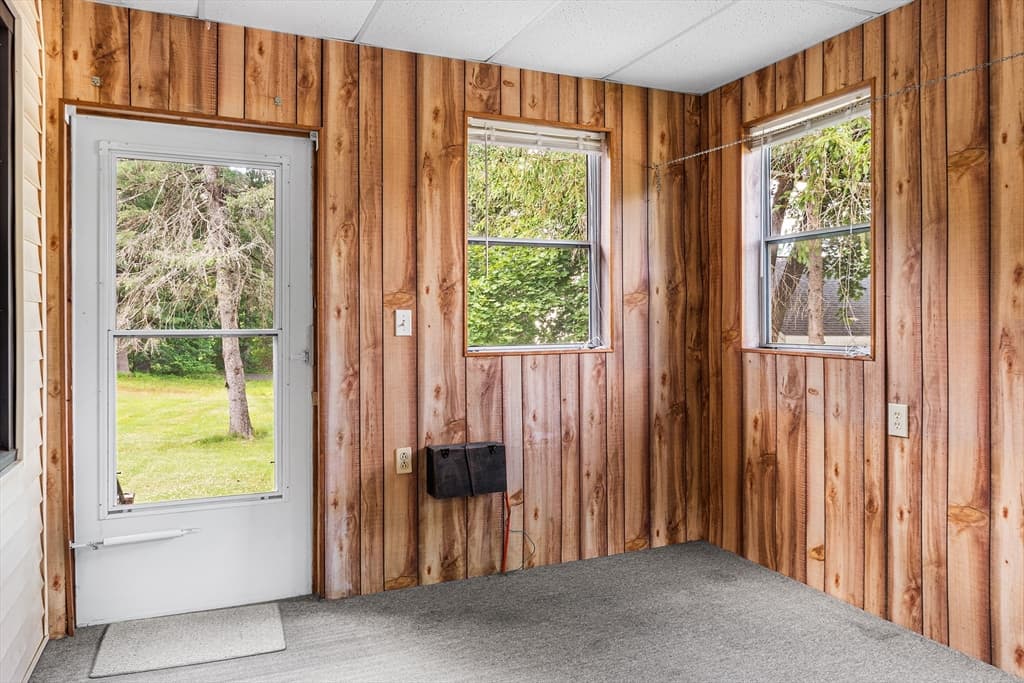 90 Towtaid St, Leicester MA 01611 photo 6