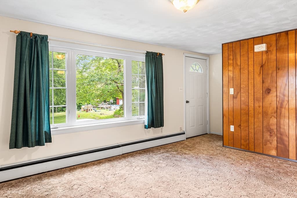 90 Towtaid St, Leicester MA 01611 photo 13