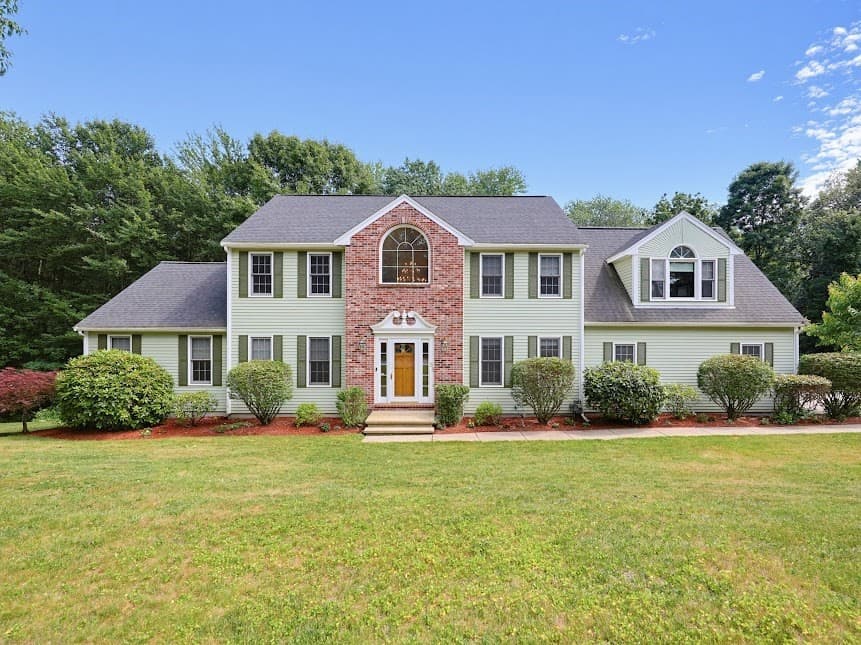 88 Andrews Rd, Marlborough MA 01752