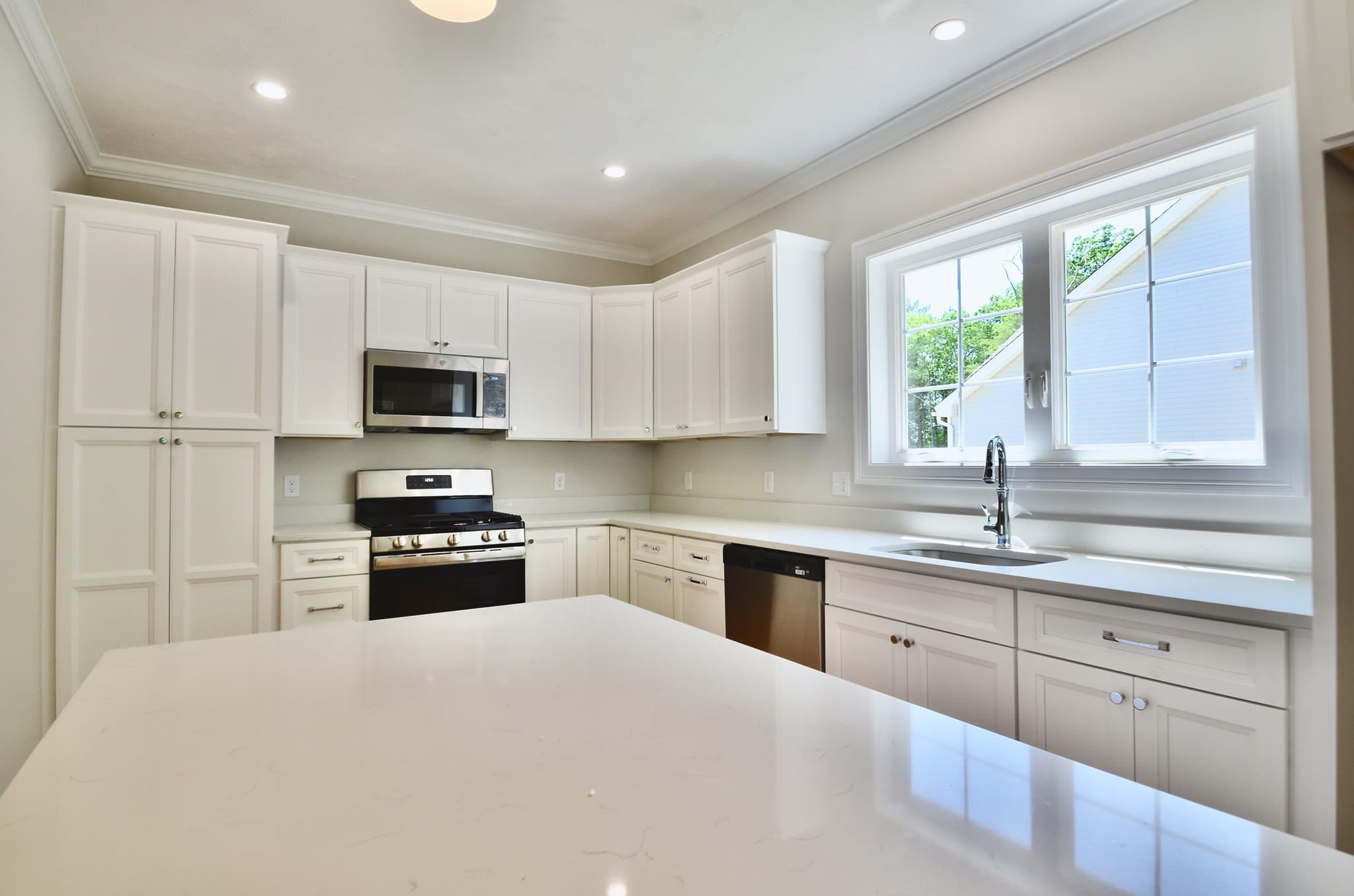Single Family Residence at 22B Crownshield # 22B, Uxbridge MA 01569, photo 6 of 23