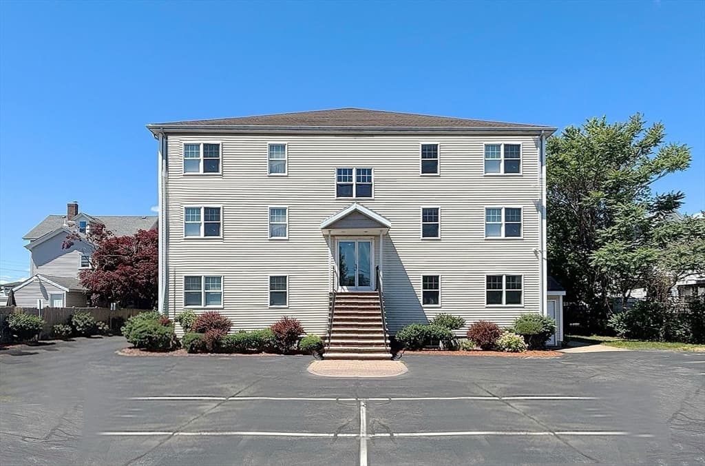 65 Centre St # 12, Lynn MA 01905