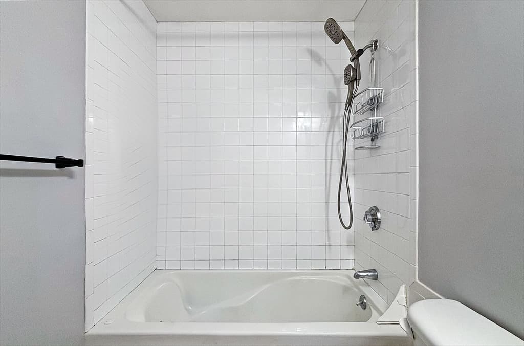 65 Centre St # 12, Lynn MA 01905 photo 11